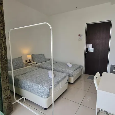 Rooms At Mansion One, Shared Apartment Only George Town Exterior photo
