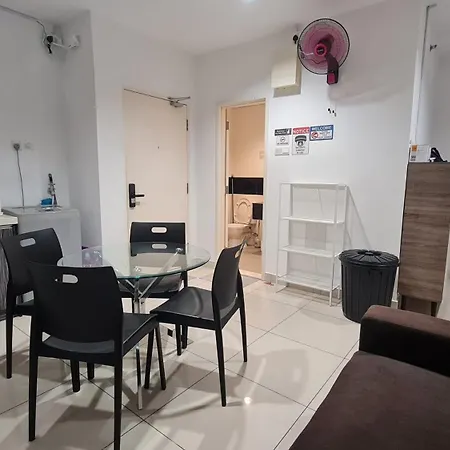 Rooms At Mansion One, Shared Apartment Only George Town Exterior photo