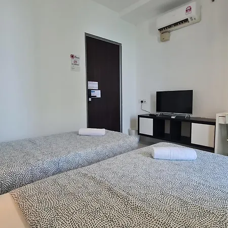 Rooms At Mansion One, Shared Apartment Only George Town Exterior photo