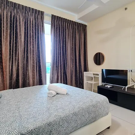 Rooms At Mansion One, Shared Apartment Only George Town Exterior photo