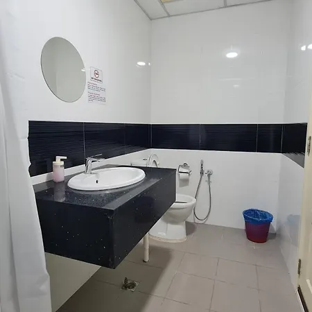 Rooms At Mansion One, Shared Apartment Only George Town Exterior photo