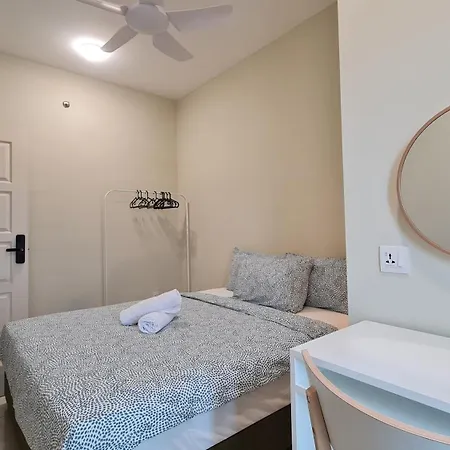 Rooms At Mansion One, Shared Apartment Only George Town Exterior photo
