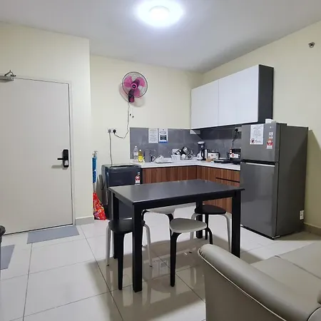 Rooms At Mansion One, Shared Apartment Only George Town Exterior photo