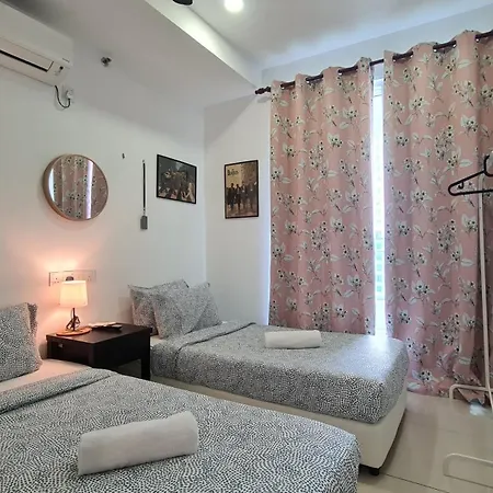 Rooms At Mansion One, Shared Apartment Only George Town Exterior photo