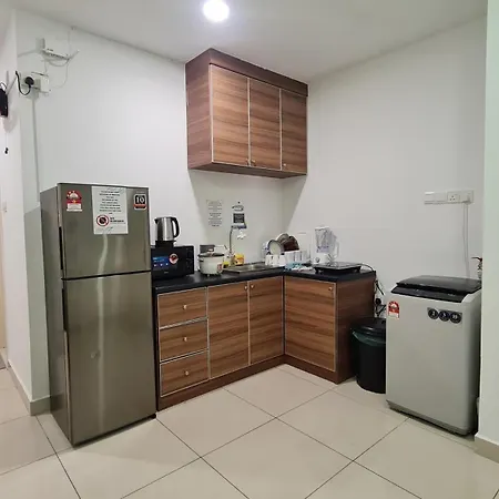 Rooms At Mansion One, Shared Apartment Only George Town Exterior photo