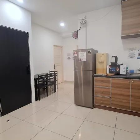 Rooms At Mansion One, Shared Apartment Only George Town Exterior photo