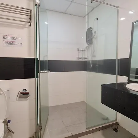 Rooms At Mansion One, Shared Apartment Only George Town Exterior photo