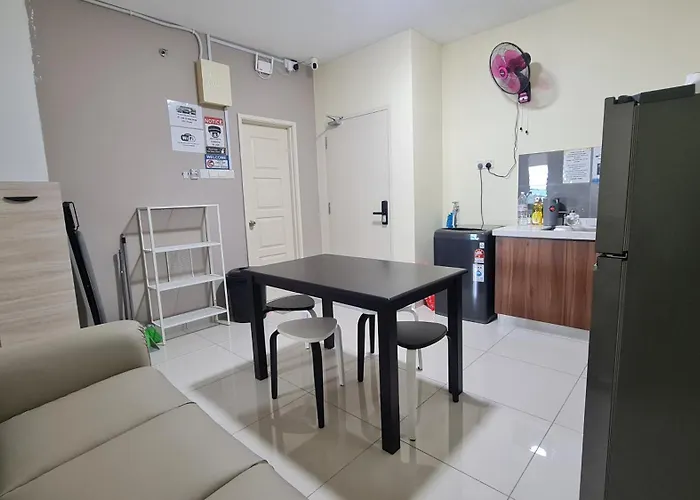 Rooms At Mansion One, Shared Apartment Only