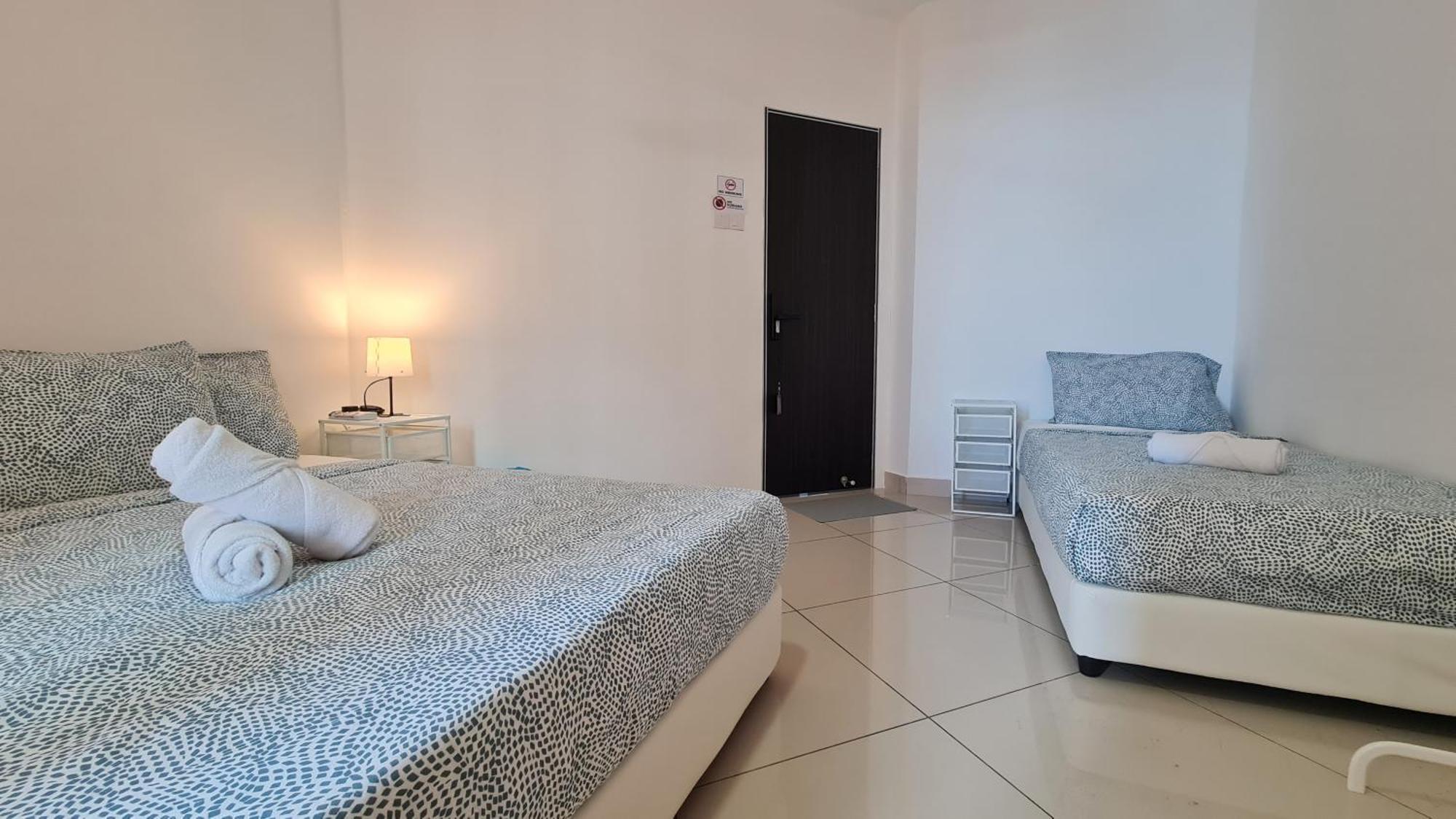 Homestay At Mansion One, Shared Only George Town